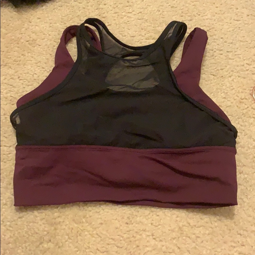 Lululemon sports bra